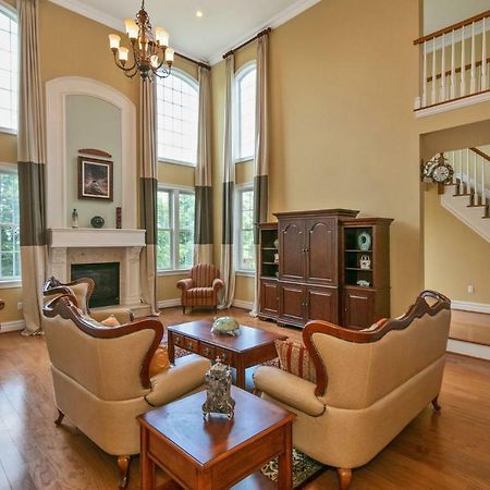 Woodbury House Apartment Монро Екстериор снимка