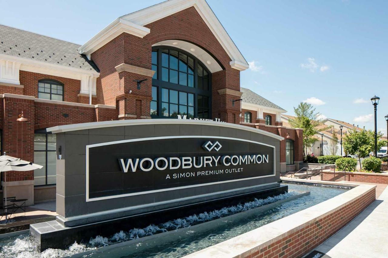 Woodbury House Apartment Монро Екстериор снимка