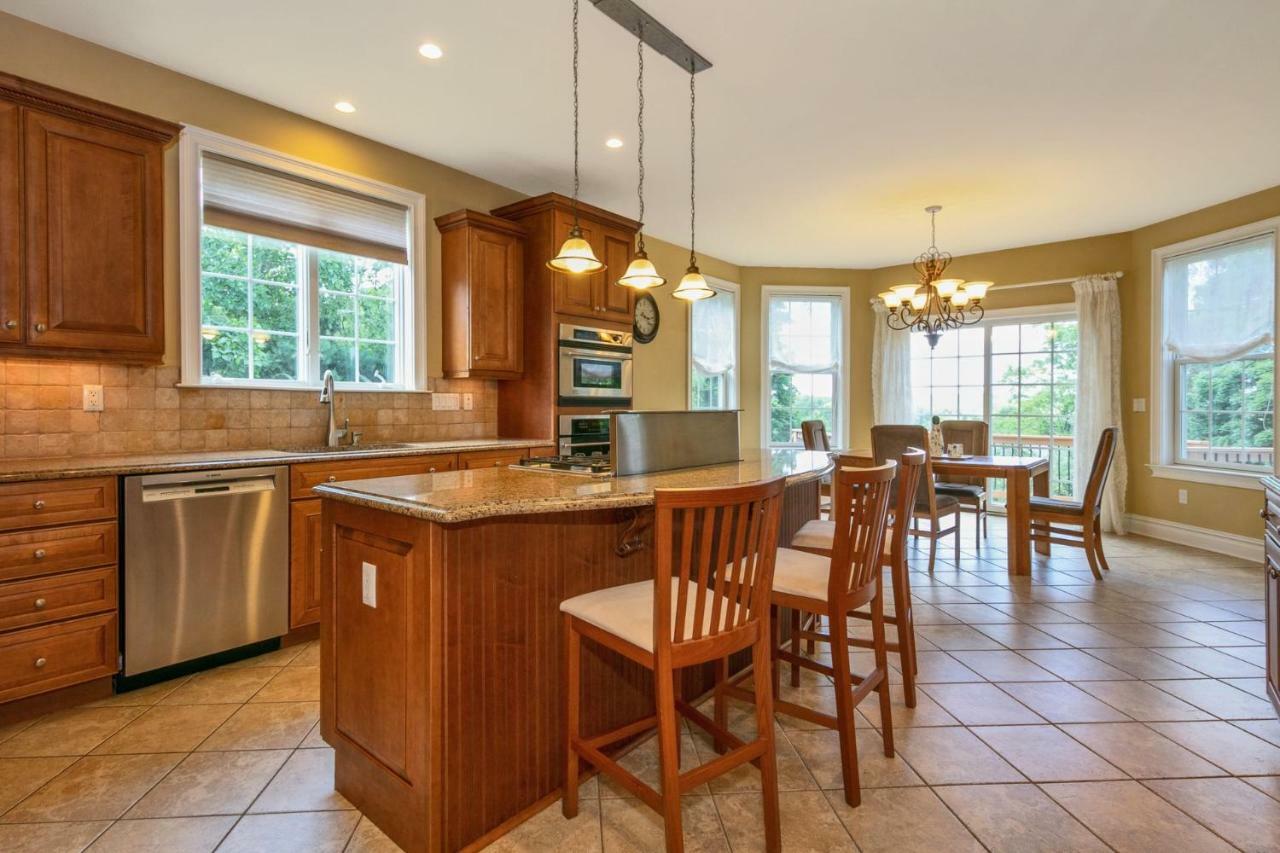 Woodbury House Apartment Монро Екстериор снимка